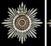 Многие части и подразделения прикрепили орден Александра Невского к своим знаменам